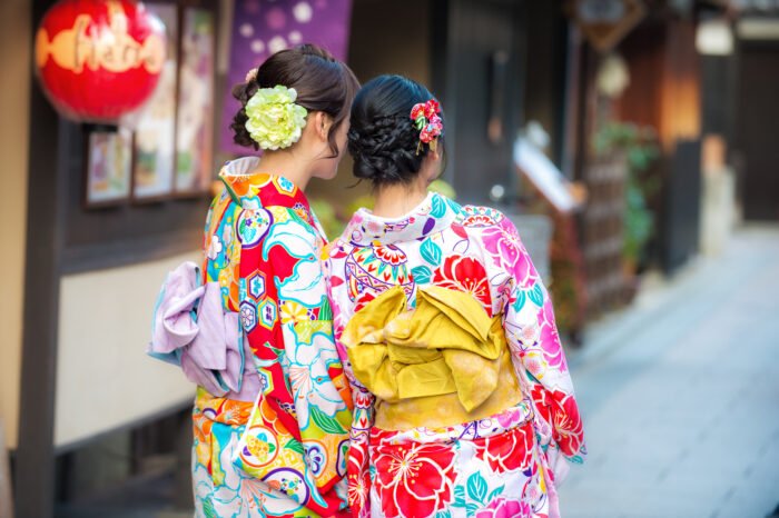 kimono vêtement traditionnel japonais 